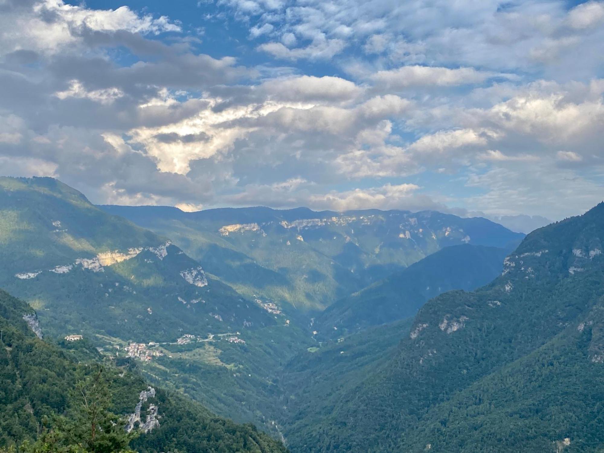 Cielo E Terra Chalet Zencheri Con Vista Panoramica Piazza  Luaran gambar